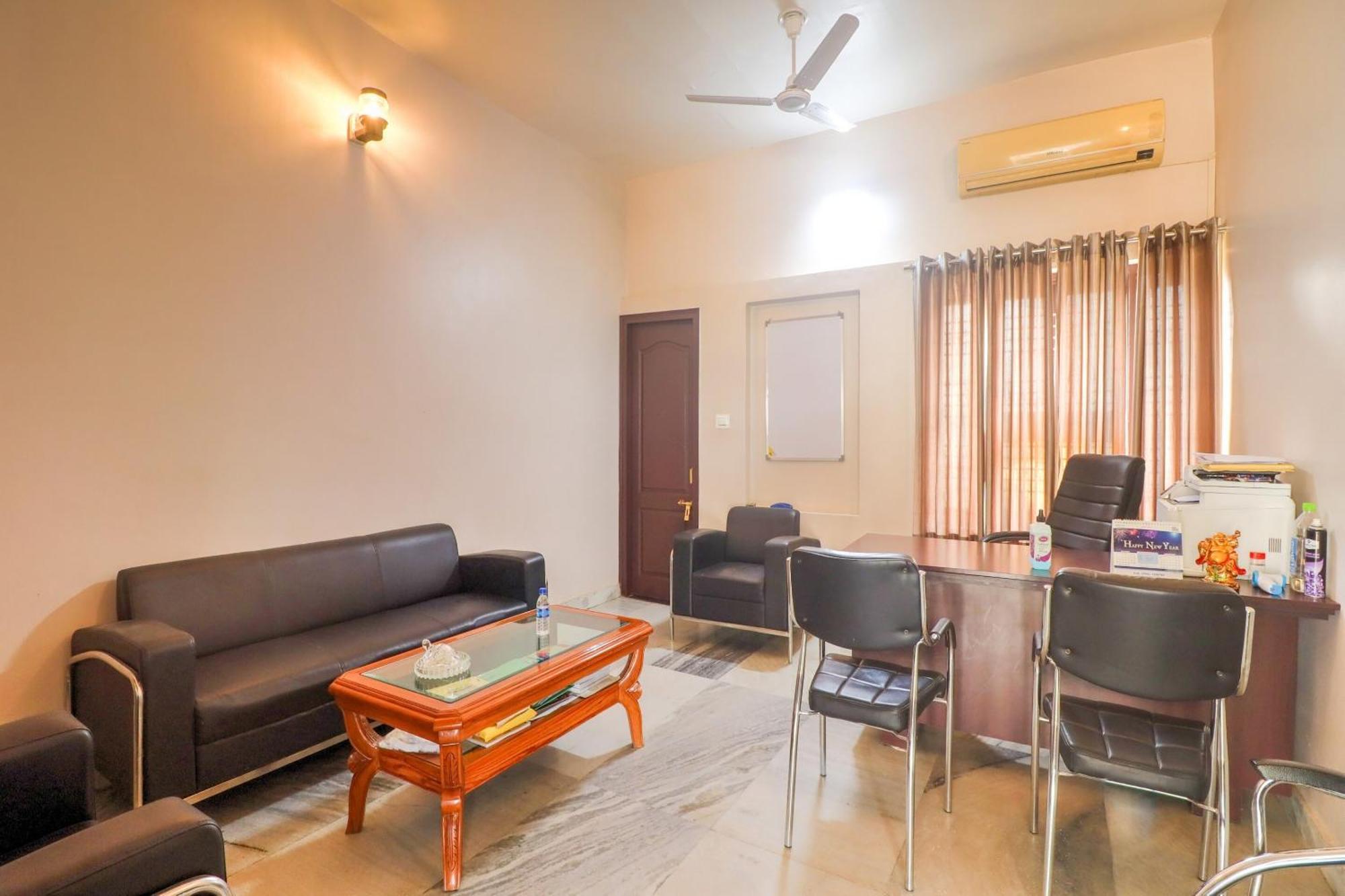 Townhouse Amaraa Farms Near Lulu Hypermarket Lucknow Exterior photo