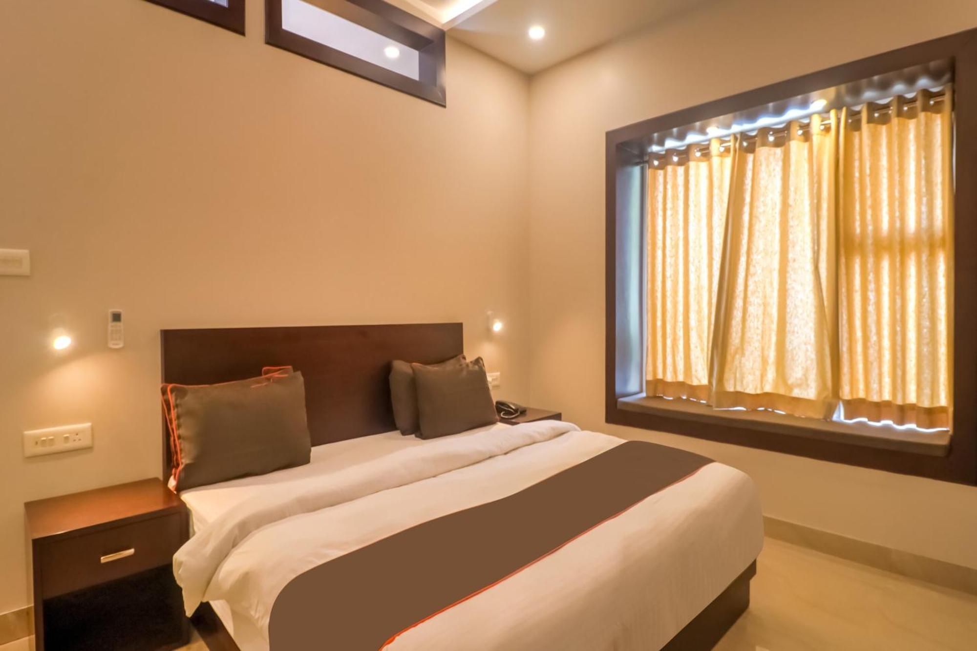 Townhouse Amaraa Farms Near Lulu Hypermarket Lucknow Exterior photo